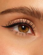 essence Flick it! precizno vodoodporno črtalo za oči odtenek 01 Black 0.5 ml