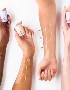 essence GLOWcerin balzam za ustnice z glicerinom odtenek Glowmance 12 g