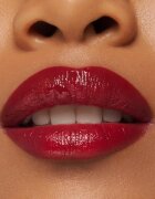 essence Hydra Kiss barva za ustnice odtenek 04 Classy Red 4 ml