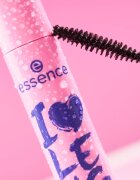 essence I LOVE LENGTH vodoodporna maskara za volumen odtenek 01 Ultra Black 9 ml