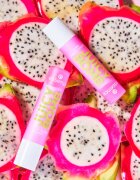 essence Juicy Bomb balzam za ustnice odtenek 03 Time To Pitaya 2 g