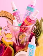 essence Juicy Bomb Tropical Drop meglica za telo za ženske dišave 109 Coconut Crush 100 ml
