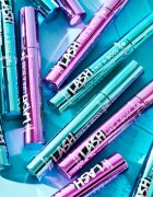 essence Lash Like a Boss maskara za volumen dolžino in ločevanje trepalnic odtenek Ultra Black 95 ml