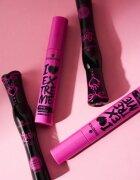 essence Lash PRINCESS maskara za volumen in privihanje trepalnic odtenek Black 12 ml