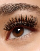 essence LASHES TO IMPRESS umetne trepalnice za volumen in zgostitev trepalnic 09 Big Lash Crush 1 par