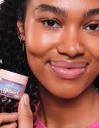 essence LIP swirl vlažilna maska za ustnice s hranilnim učinkom 8 g