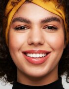 essence Make Me Brow gel za obrvi odtenek 04 Ashy Brows 38 ml