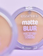 essence matte BLUR kompaktni puder z mat učinkom odtenek 40 12 g
