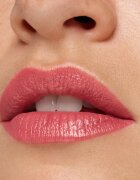 essence satin GLOW kremasta šminka s satenastim zaključkom odtenek 03 Rose And Shine 3.5 g
