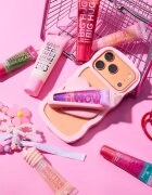 essence Say It With Juicy Cheers sijaj za ustnice odtenek 02 Cake My Day! 30 ml