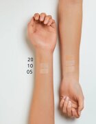 essence Skin Lovin' Sensitive tekoči korektor odtenek 20 Medium 35 ml