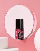 essence studio nails UV GEL NAIL gel lak za nohte z uporabo UV/LED lučke odtenek 06 signature RED 5 ml