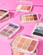 essence The Rose Edition paleta senčil za oči mini 3.6 g