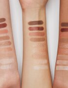 essence The Rose Edition paleta senčil za oči odtenek 20 Lovely In Rose 10 g
