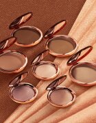 Estée Lauder Bronze Goddess bronzer s pudrastim učinkom odtenek Light 21 g