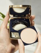 Estée Lauder Double Wear Stay-in-Place Matte Powder Foundation pudrasti make-up SPF 10 odtenek 3N1 Ivory Beige 11 g