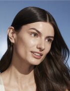Estée Lauder Futurist SkinTint Serum Foundation With Botanical Oil Infusion SPF 20 negovalni tekoči puder SPF 20 odtenek 3N2 Wheat 30 ml