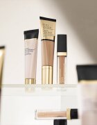 Estée Lauder Futurist Soft Touch Brightening Skincealer korektor za osvetljevanje obraza odtenek 1W 6 ml