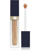 Estée Lauder Futurist Soft Touch Brightening Skincealer korektor za osvetljevanje obraza odtenek 3C 6 ml