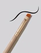 Eveline Cosmetics Accessories čopič za oči kotni s krtačko E05 1 kos