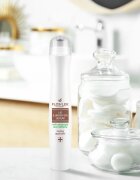 FlosLek Pharma Eye Care posvetlitveni serum za predel okoli oči proti oteklinam in temnim kolobarjem 15 ml