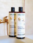 Folk & Flora Birch Tar globoko čistilni šampon za suho in srbečo kožo 400 ml