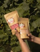 Folk & Flora Grapefruit sol za kopel s pomirjajočim učinkom 500 g