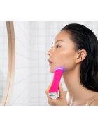 FOREO ESPADA™ 2 pero z modro lučko za pomirjenje pojava aken Fuchsia 1 kos