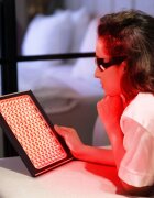 FOREO FAQ™ LED Panel infrardeča terapevtska plošča za telo in obraz 1 kos