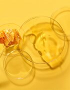 FOREO Farm to Face Sheet Mask Manuka Honey maska iz platna z vlažilnim in revitalizacijskim učinkom 3x20 ml