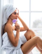 FOREO LUNA™4 Mini čistilna naprava za obraz Lavender
