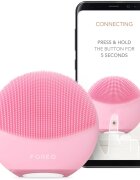 FOREO LUNA™4 Mini čistilna naprava za obraz Pearl Pink