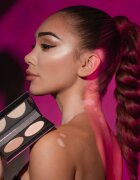 Gabriella Salvete Party Calling by Veronica Biasiol matirajoči puder z osvetljevalcem Highlight 84 g