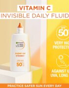 Garnier Ambre Solaire Super UV Vitamin C lahki zaščitni fluid proti temnim madežem SPF 50+ 40 ml