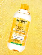 Garnier Vitamin C čistilna micelarna voda za odstranjevanje ličil 400 ml