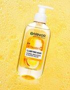 Garnier Vitamin C posvetlitveni čistilni gel za obraz 200 ml