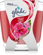 Glade Luscious Cherry & Peony dišeča sveča 70 g