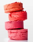 Glow Hub Buff Blush kremasto rdečilo v paličici odtenek Hot Flush 5 g