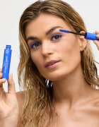 GOSH COPENHAGEN Boombastic maskara za volumen in privihanje trepalnic odtenek 002 Crazy Blue 13 ml