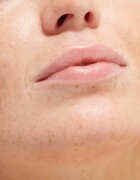 GOSH COPENHAGEN Lip Oil tonirno olje za ustnice odtenek 005 Cherry Blossom 4 ml