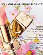 GUERLAIN KissKiss Bee Glow hranilni in vlažilni balzam za ustnice odtenek 389 Pearly Peach 3.2 g