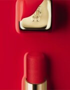 GUERLAIN KissKiss Tender Matte dolgoobstojna šminka z mat učinkom odtenek 770 Desire Red 2.8 g