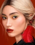 GUERLAIN Majestic Feathers Météorites tonirani biseri za obraz omejena izdaja odtenek Phoenix 20 g