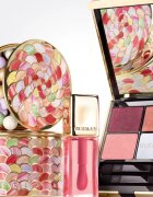 GUERLAIN Météorites Light Revealing Pearls of Powder tonirani biseri za obraz odtenek 02 Cool / Rosé 20 g