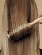 Hair Rituel by Sisley The Blow Dry Brush N°2 okrogla krtača za ravnanje las 1 kos