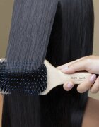 Hair Rituel by Sisley The Brush glavnik za lase 1 kos