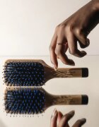 Hair Rituel by Sisley The Pocket Brush Radiance & Softness krtača za sijaj in mehkobo las 1 kos