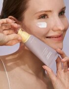 Haruharu Wonder Black Rice Pure Mineral Relief Daily Sunscreen pomirjujoča mineralna zaščitna krema SPF 50+ 50 ml