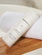 Health Labs Care Balance On Conditioner obnovitveni balzam za lase 200 ml