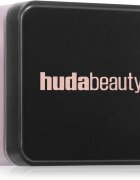 Huda Beauty Easy Bake Loose Powder fiksacijski puder v prahu odtenek Ube Birthday Cake 20 g